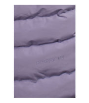 Close up of the logo at the back.